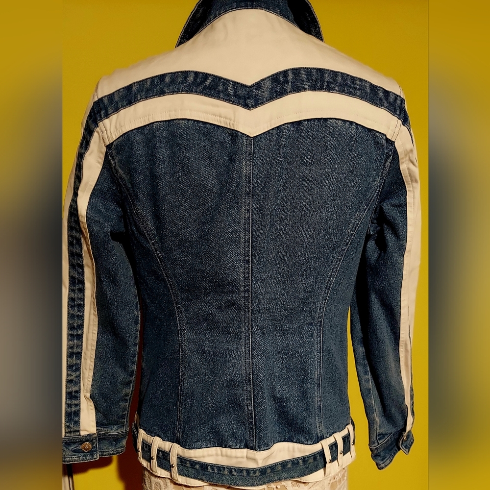 Jean jacket - Picture 3 of 4